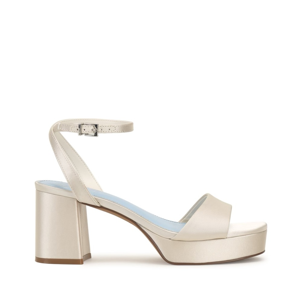 NEW/IN BOX: Vince Camuto Pendreya Platform Sandal
